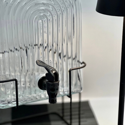 Distributeur de Boissons en Verre 5.7L avec Support – Buffet & Réception | Atishomedakar2