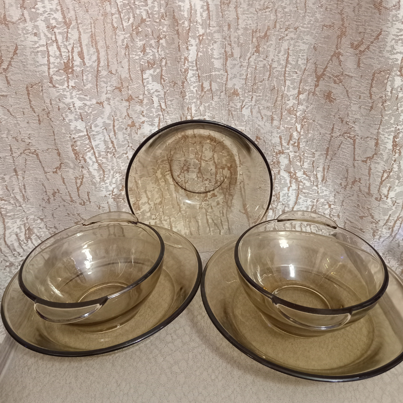 Soucoupes et Assiettes en Verre - Vintage 5 Pieces