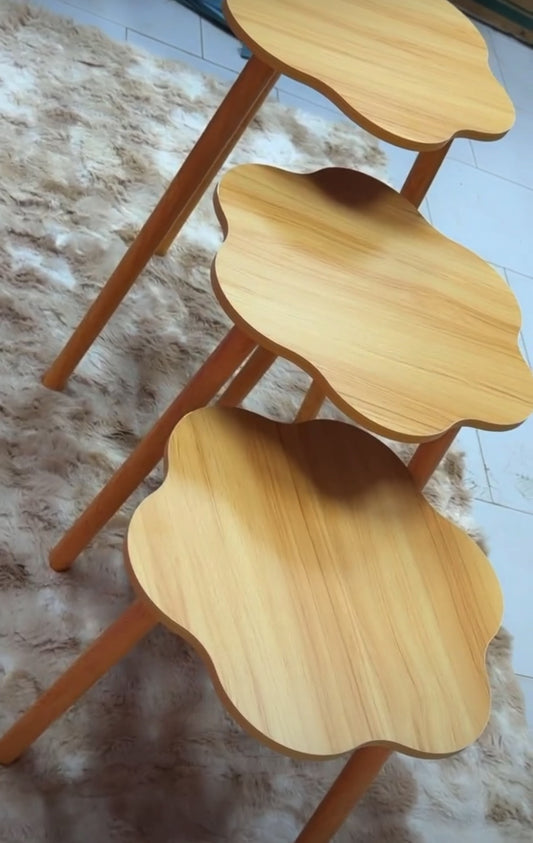 3 Tables en cigognes-Bois clair